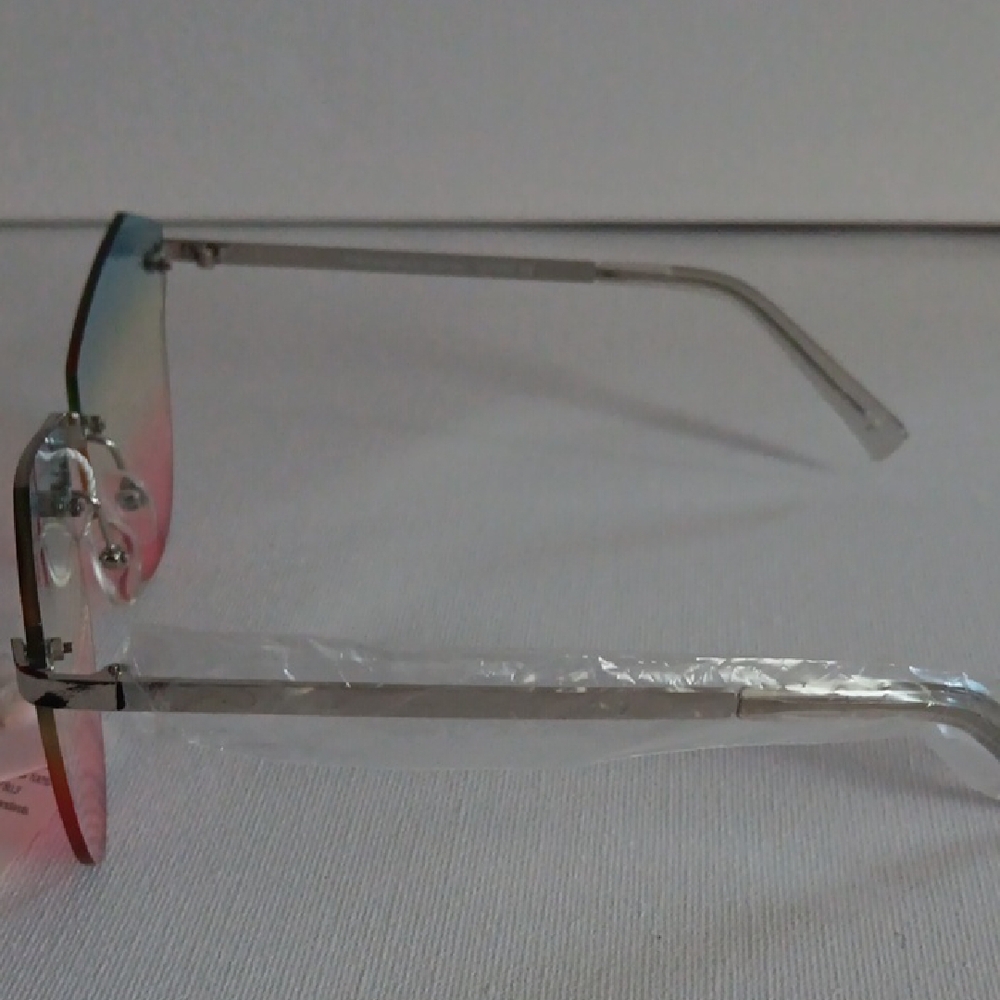 Gradient Blue Pink Rimless Sunglasses - Picture 2 of 4